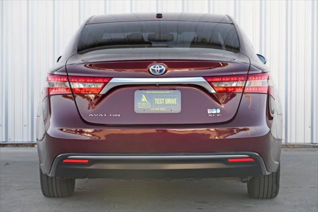 2018 Toyota Avalon Hybrid XLE Premium