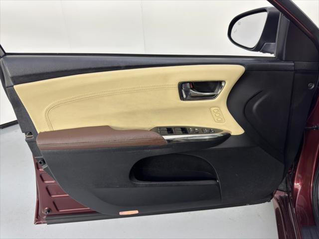 2018 Toyota Avalon Hybrid XLE Premium