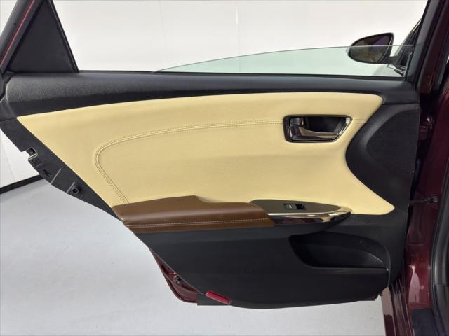 2018 Toyota Avalon Hybrid XLE Premium