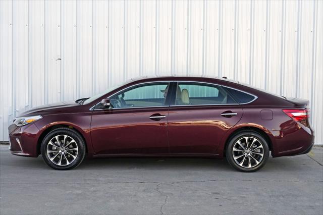2018 Toyota Avalon Hybrid XLE Premium
