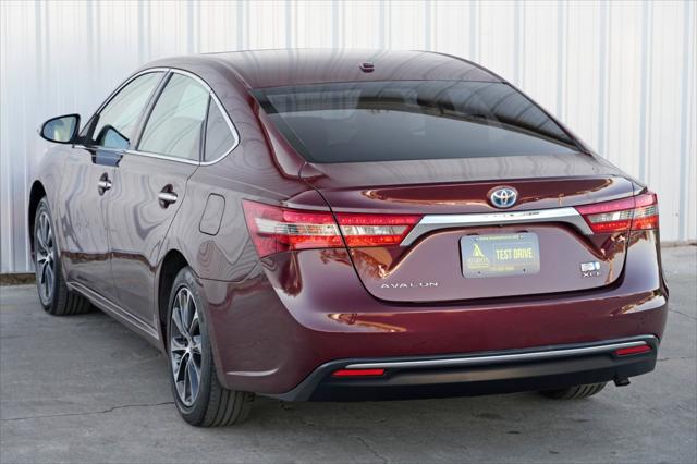 2018 Toyota Avalon Hybrid XLE Premium