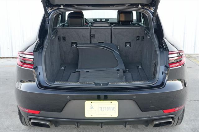 2018 Porsche Macan Unknown