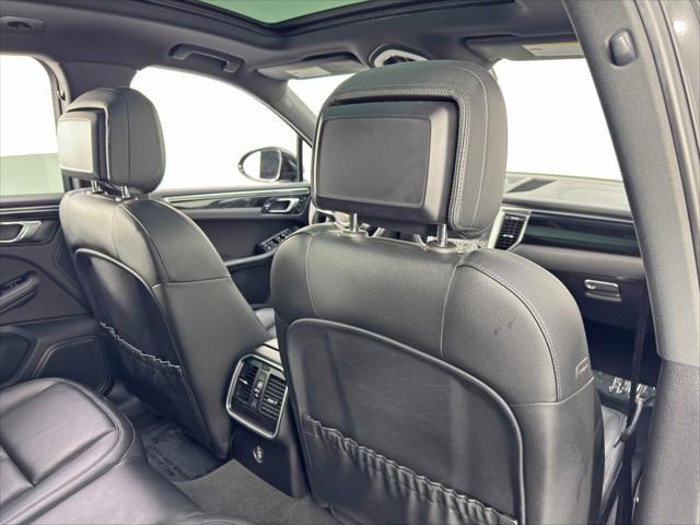 2018 Porsche Macan Unknown