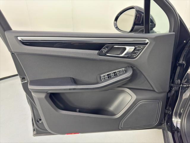 2018 Porsche Macan Unknown