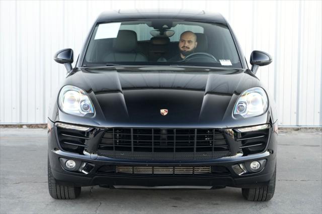 2018 Porsche Macan Unknown