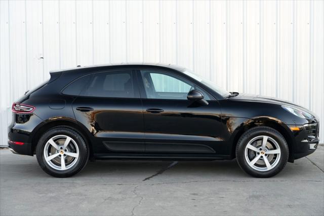 2018 Porsche Macan Unknown