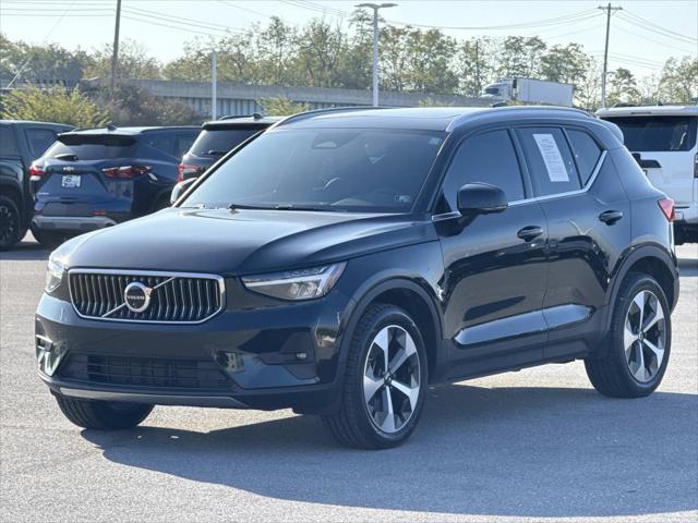 2024 Volvo XC40 B5 Plus Bright Theme