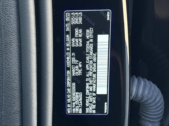 2024 Volvo XC40 B5 Plus Bright Theme