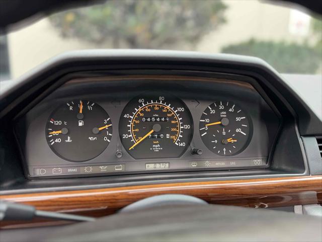 1987 Mercedes-Benz 300 Series 4dr Sedan  Turbo Auto