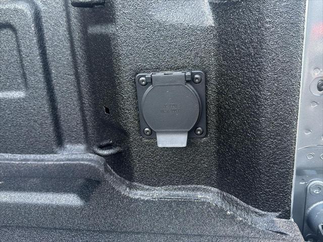 2026 GMC Sierra 1500 Crew Cab, Standard Bed, SLT, 4WD