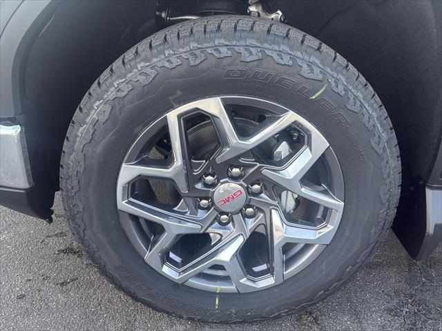2026 GMC Sierra 1500 Crew Cab, Standard Bed, SLT, 4WD