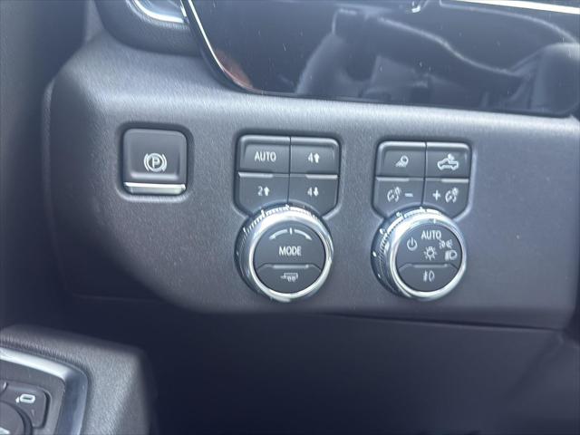 2026 GMC Sierra 1500 Crew Cab, Standard Bed, SLT, 4WD