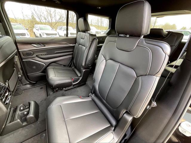 2026 Jeep Grand Cherokee L Limited 4x4