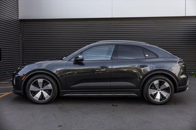 2025 Porsche Macan Electric 4