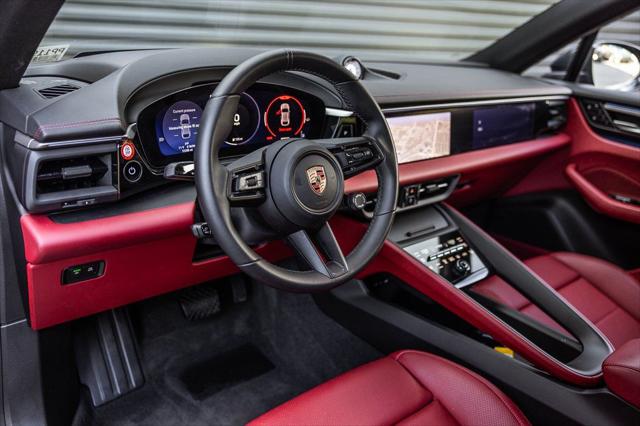 2025 Porsche Macan Electric 4