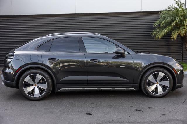 2025 Porsche Macan Electric 4
