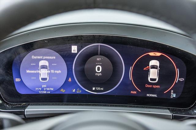 2025 Porsche Macan Electric 4
