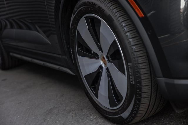 2025 Porsche Macan Electric 4