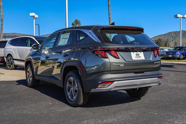2026 Hyundai Tucson Hybrid Blue SE