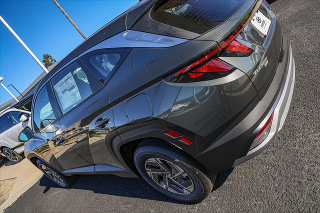2026 Hyundai Tucson Hybrid Blue SE