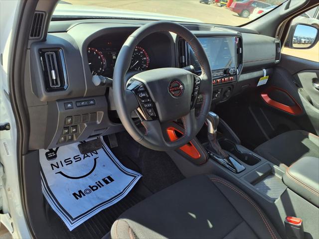 2025 Nissan Frontier Crew Cab PRO-4X 4x4