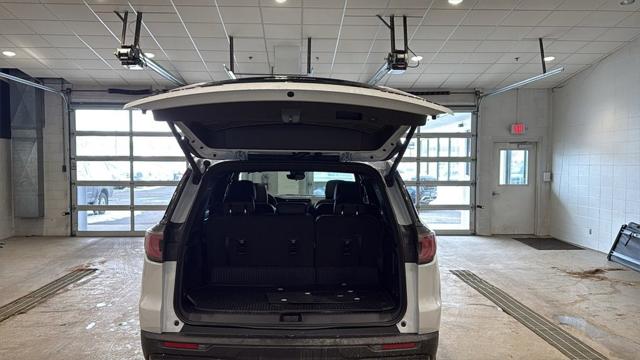 2026 GMC Acadia Elevation AWD