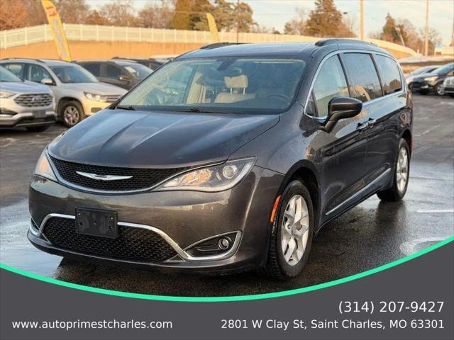 2017 Chrysler Pacifica Touring-L for sale in Saint Charles, MO