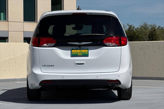 2026 Chrysler Voyager LX