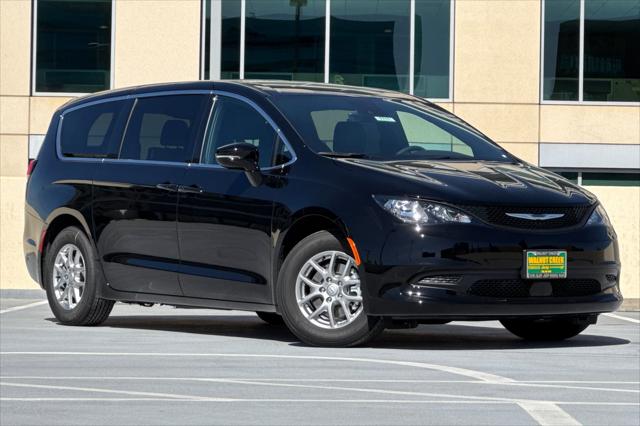 2026 Chrysler Voyager LX