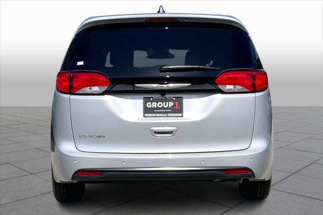2026 Chrysler Voyager LX