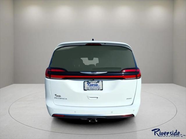 2026 Chrysler Pacifica Pinnacle AWD