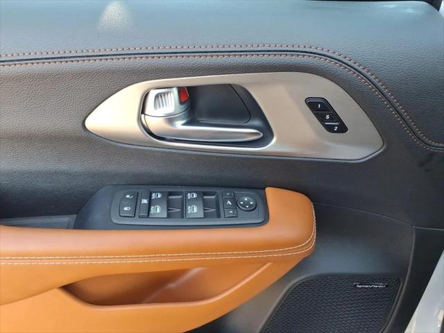 2026 Chrysler Pacifica Pinnacle AWD