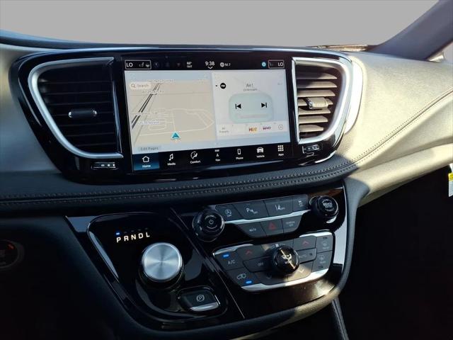 2026 Chrysler Pacifica Pinnacle AWD