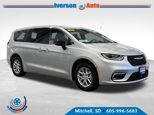 2026 Chrysler Pacifica PACIFICA SELECT