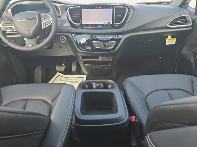 2026 Chrysler Voyager VOYAGER LX