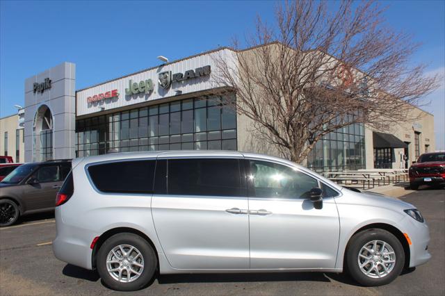 2026 Chrysler Voyager VOYAGER LX