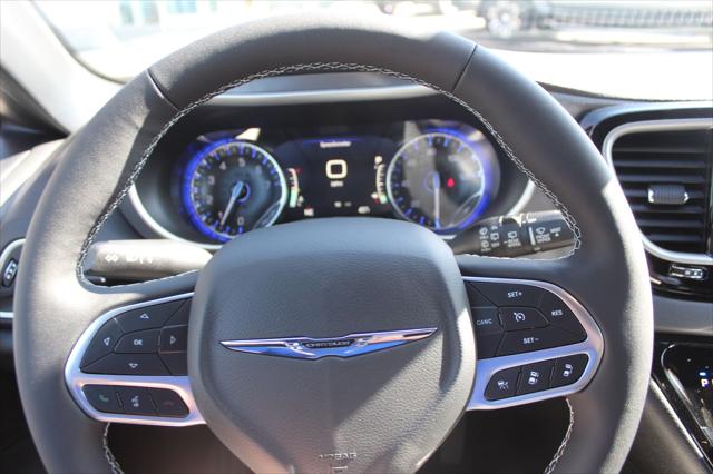 2026 Chrysler Voyager VOYAGER LX