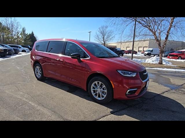 2026 Chrysler Pacifica PACIFICA SELECT AWD