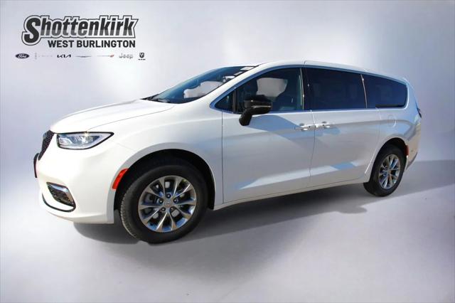 2026 Chrysler Pacifica Select AWD for sale in West Burlington, IA