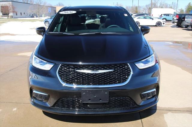 2026 Chrysler Pacifica Limited AWD