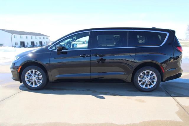 2026 Chrysler Pacifica Limited AWD