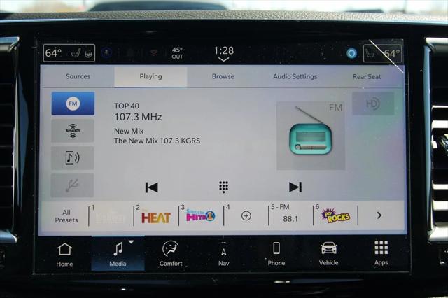 2026 Chrysler Pacifica Limited AWD