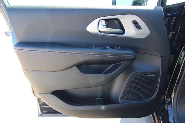 2026 Chrysler Pacifica Limited AWD