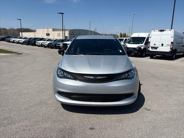 2026 Chrysler Voyager VOYAGER LX