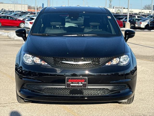 2026 Chrysler Voyager VOYAGER LX