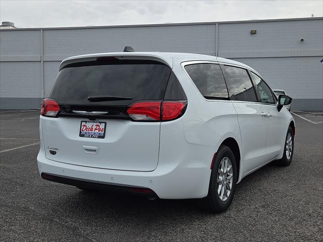 2026 Chrysler Voyager LX
