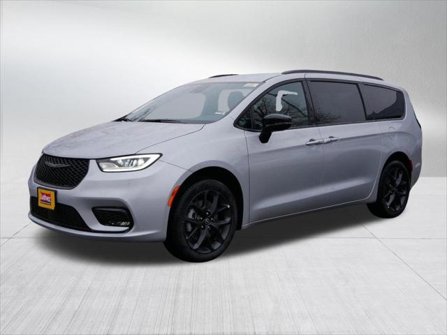 2026 Chrysler Pacifica PACIFICA SELECT AWD