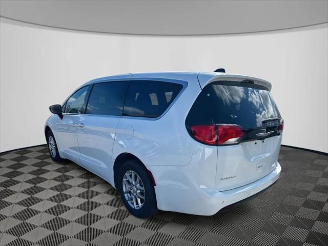 2026 Chrysler Voyager VOYAGER LX