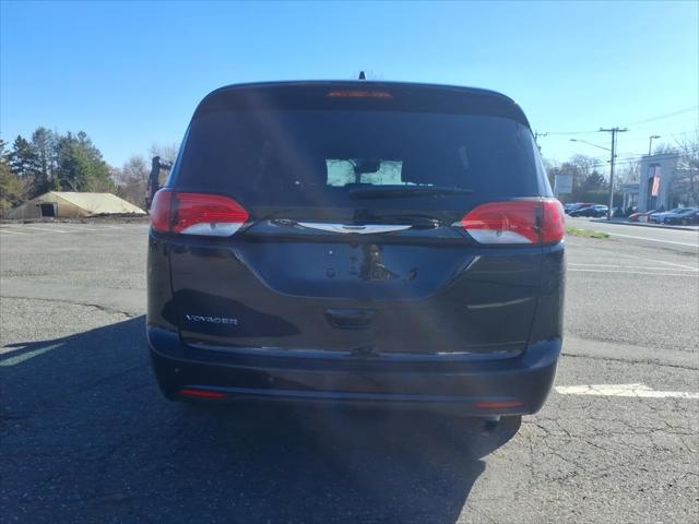 2026 Chrysler Voyager LX