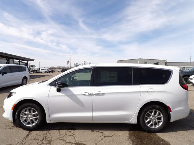 2026 Chrysler Voyager VOYAGER LX